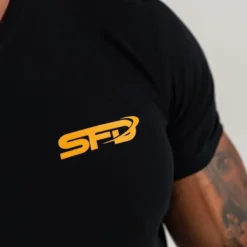 T-SHIRT Be Proud Black 1szt
